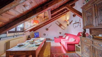 Familienapartment, Mehrere Schlafzimmer (Le Meublé (between City Center &) | Innenbereich