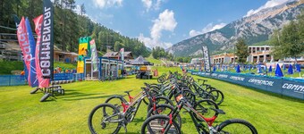 レ ムーブレ (ベトウィーン シティ センター & スキング)