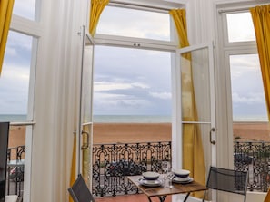 Cottage | Dining - The Old Spy Headquarters (Folkestone)