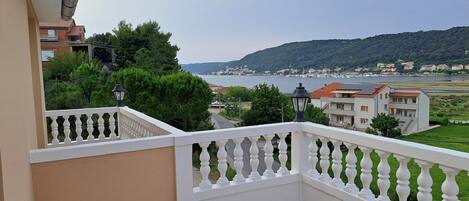 Apartment (Two Bedroom Apartment with Balcony an) | Balcony
