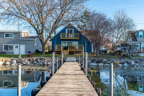 Madison Lakefront Oasis in the Heart of Madison - Central, Minutes to Downtown!