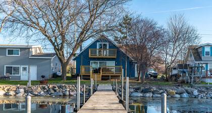 Madison Lakefront Oasis in the Heart of Madison - Central, Minutes to Downtown!