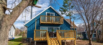Madison Lakefront Oasis in the Heart of Madison - Central, Minutes to Downtown!