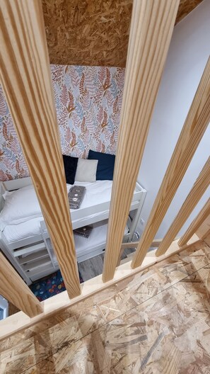 5 chambres, fer et planche Ă repasser, accĂšs Internet, draps fournis