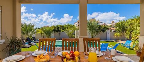 Outdoor dining