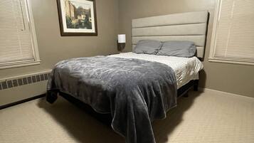 2 soveværelser, strygejern/strygebræt, weekendseng, gratis Wi-Fi