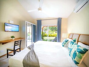 9 bedrooms, iron/ironing board, WiFi, bed sheets