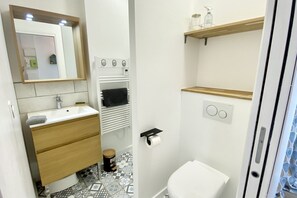 Shower, hair dryer