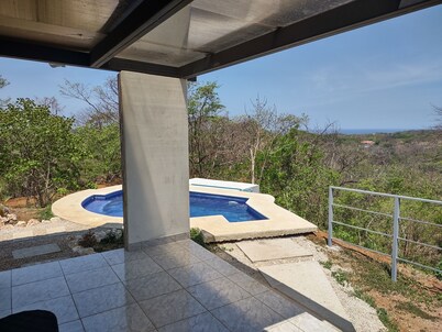 Paradise in a secluded ocean view villa(private pool/hiking trails)