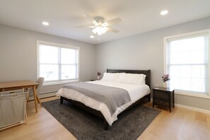 4 chambres, bureau, fer et planche à repasser, Wi-Fi gratuit