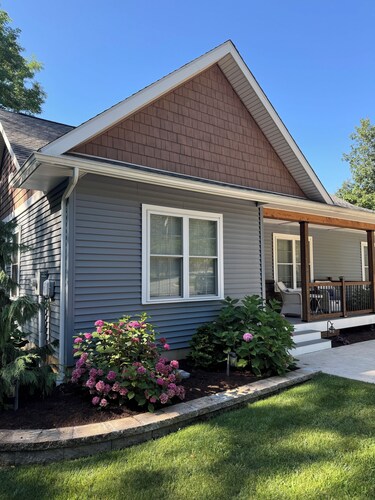 Charming home near PSU - built for memorable game days and family visits