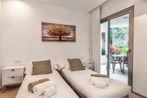 2 bedrooms, in-room safe, iron/ironing board, free WiFi