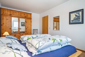 Room - Holiday Apartment "Adlerhorst" with Mountain View, Private Terrace & Wi-Fi (Wangen)