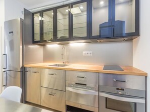 Fridge, microwave, dishwasher, coffee/tea maker