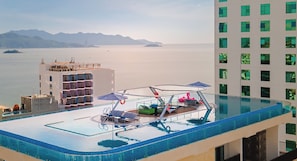 Outdoor pool - Grand Tourane Nha Trang Hotel (Nha Trang)