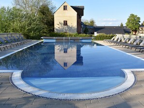 Outdoor pool - Bridge House (Cirencester)