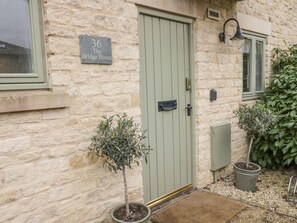 Exterior - Bridge House (Cirencester)