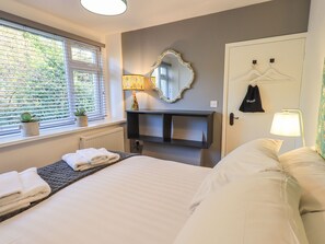 2 soverom, individuelt dekorert og individuelt innredet