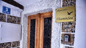 Estudio (Studio Apartment) | Entrada al alojamiento