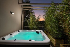 Căn hộ | 15 phòng ngủ, phòng cách âm