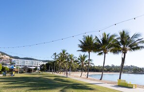 1 bedroom, iron/ironing board, free WiFi, bed sheets - Tropical Marina views couples getaway (Airlie Beach)