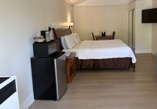 One King bedroom Cottage