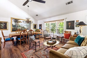 Smart-TV, peis, videospill og fotballspill