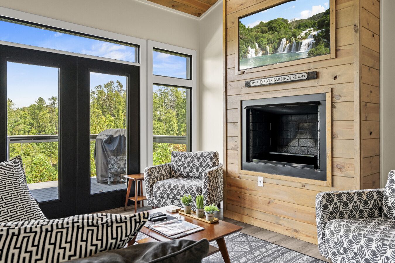 TV connectée, cheminée