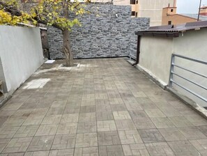 Property grounds - Antarayin Apart House (Yerevan)