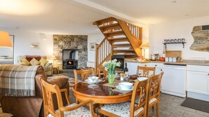 Cottage | Dining - Beech Tree Cottage (Caernarfon)