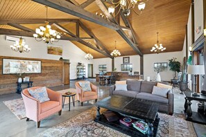 Interior - Picturesque Lakeside Setting, Patio Seating w Fire-Pit, Surrounded by Vineyards, On Solena Estate (Yamhill)