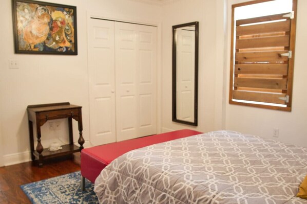 1 bedroom, iron/ironing board, free WiFi, bed sheets