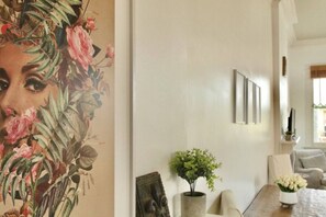 Interior - 5515 Tchoupitoulas - 2/1 (New Orleans)