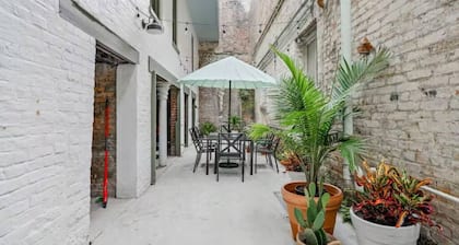 Modern Warehouse District Apt | 6 min to Bourbon