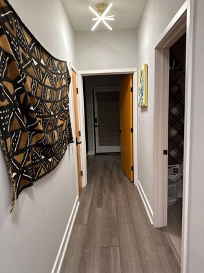 المنشأة من الداخل