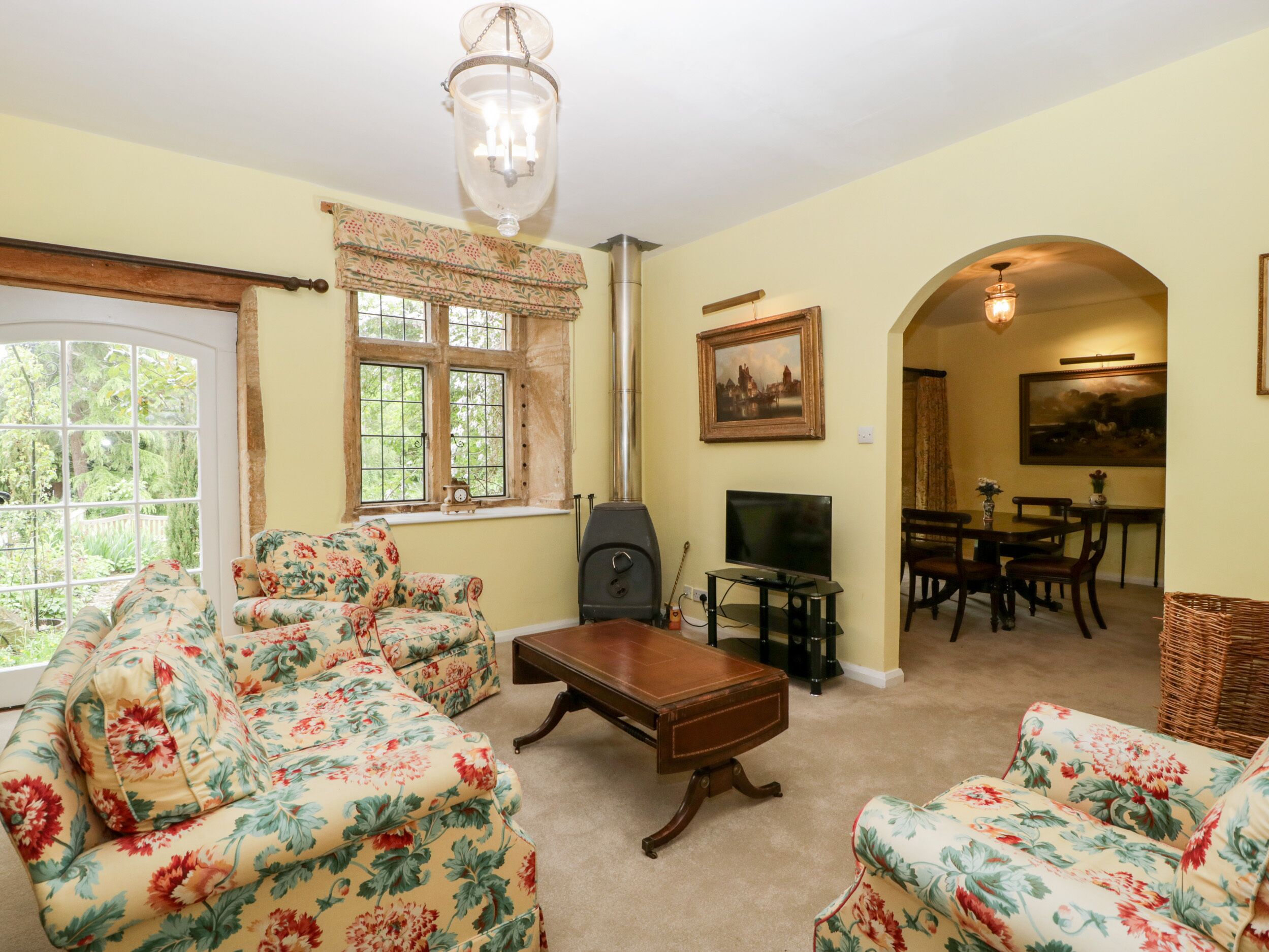 Cottage | Living area