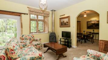 Cottage | Living area