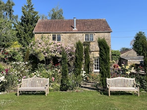 Cottage | Property grounds