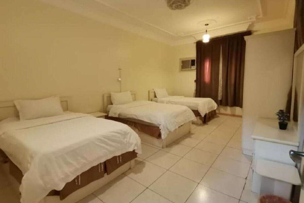 2 Schlafzimmer, Zimmersafe, Bügeleisen/Bügelbrett