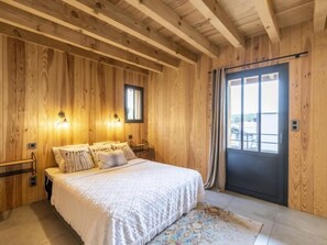 4 chambres, fer et planche à repasser, Wi-Fi