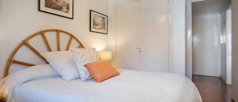 4 chambres, accĂšs au Wi-Fi (inclus), literie fournie