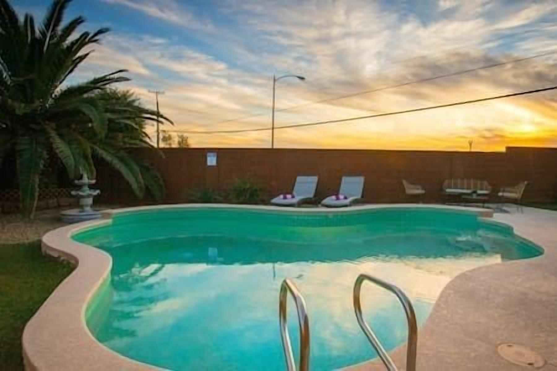 Stunning 3BR LV Pool House w/ Ping-Pong & Foosball