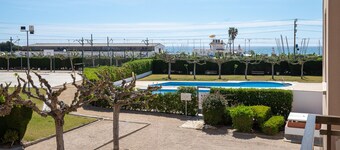 Apartment with Garden and Nearby Pools in Torredembarra