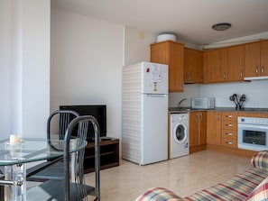 Microwave, oven, coffee/tea maker, toaster
