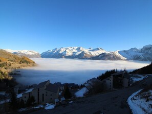 Unclassified image, 3 of 11, button - Studio cabin for 4 at the foot of the slopes with balcony and parking - Auris en Oisans (Auris)