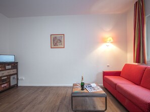 TV - Studio in Chamonix - 4 ppl, near shops & ski-bus (Chamonix-Mont-Blanc)