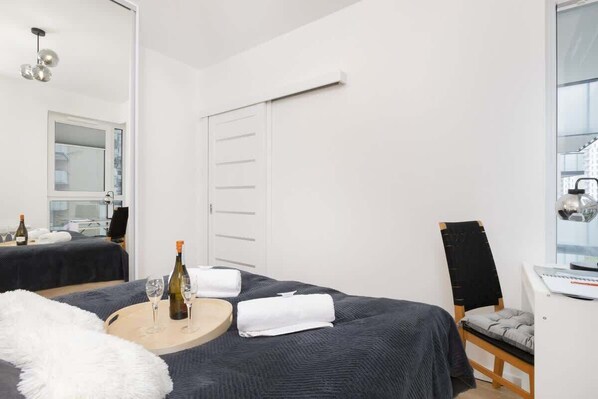 Unclassified image, 1 of 34, button