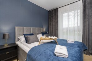 1 bedroom, desk, iron/ironing board, WiFi