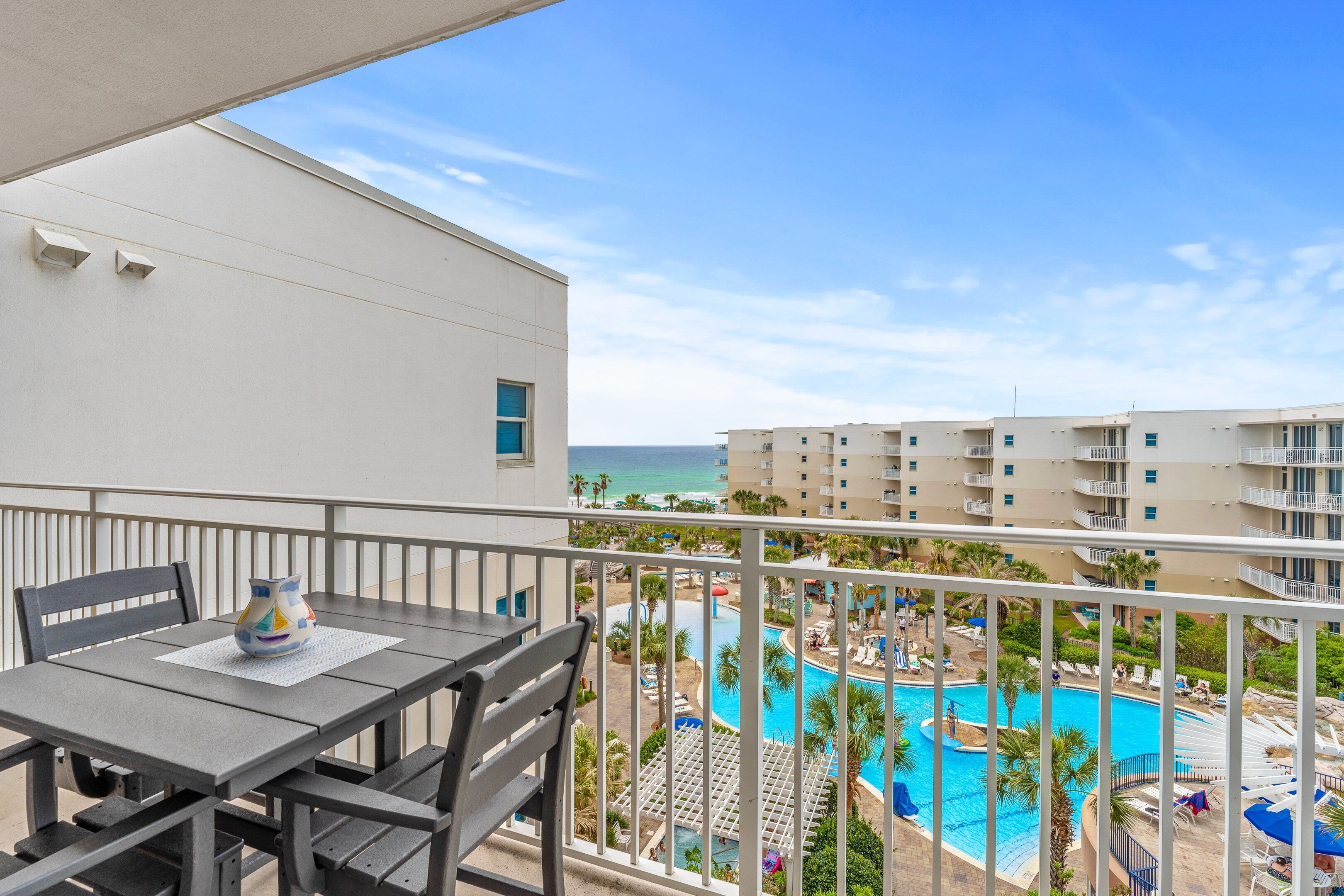 Waterscape A616 ~ Gulf View ~ Top Floor 2BR ~ Pool