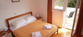 Croatia vacation island Rab vacation home **** apartments